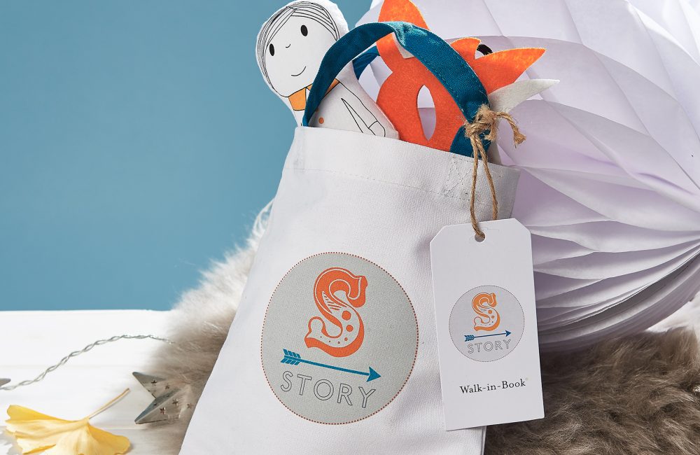 Children's story kit with bag, soft toy and mask